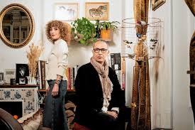 Abnousse-Shalmani-Epoux : Vie Privée, Parcours et Influence d’une Femme de Lettres